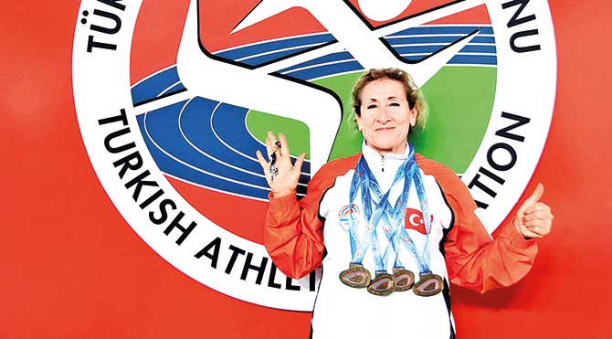 İzmirli çekirge