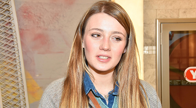 Gizem Karaca Paris gezisinden döndü