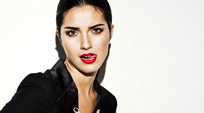 Tuba Büyüküstün için takım yıldızı sertifikası satın aldı