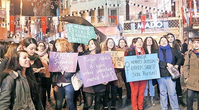 O restorana sloganlı tepki