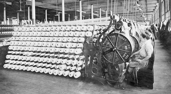 tekstil-fabrika 8 Mart Dünya Emekçi Kadınlar Günü kutlu olsun... Olsun da kimin kutlu olsun bir oturup düşünmek lazım asıl şimdi. İsminden de anlaşıldığı üzere "Emekçi" kadınların günü bugün.