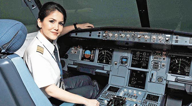 Yolcuların canı pilot Ece’ye emanet