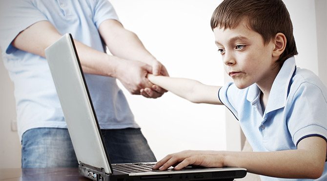 İnternet bağımlılığı diğer bağımlılıkları tetikliyor