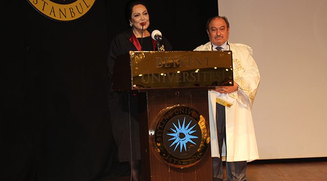 Doktor Türkan Şoray