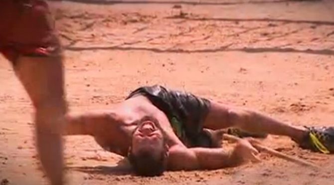 Survivor 2016 yarışmasına şimdi de Atakan sakatlığı damga vuracak
