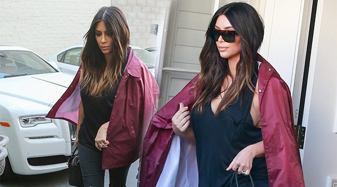 Kim Kardashian paltosuz çıkmıyor