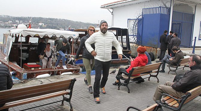 Bora Gencer ve eşinin yoğurt keyfi