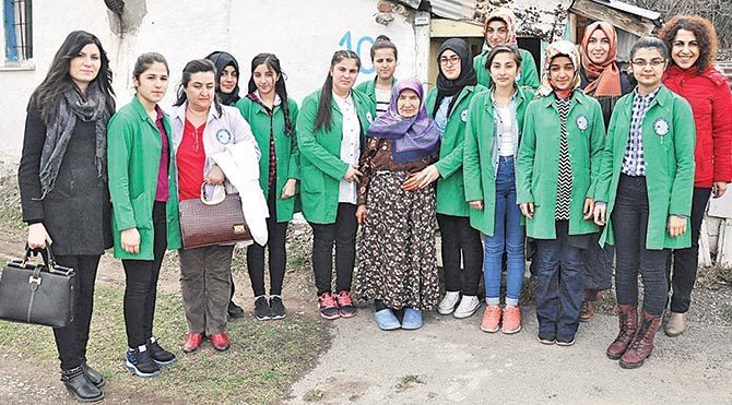 Fatma Nine’ye liseliler sahip çıktı