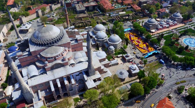 Ünlü ‘Kaplumbağa Terbiyecisi’ Gülhane Parkı’nda