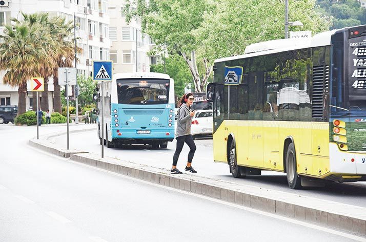 Bergüzar Korel, önceki gün Arnavutköy’de sabah koşusuna çıktı. 4714.jpg?v=3.1