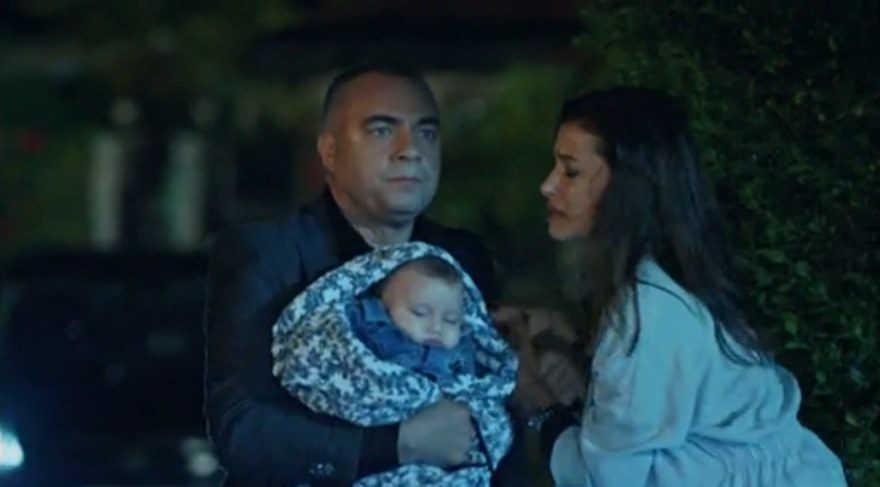 Eşkiya Dünyaya Hükümdar Olmaz 37 Bölüm İzle: Hızır, Yunus’u Nazlı’dan alıyor!