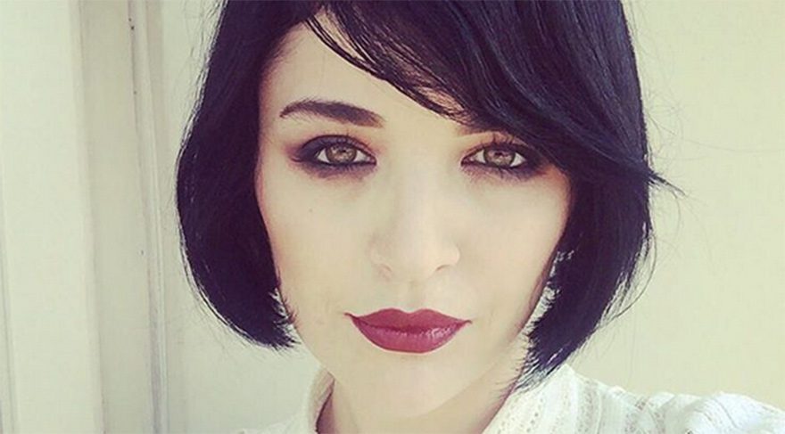 Gonca Vuslateri, İngilizce paylaşımlara böyle tepki gösterdi
