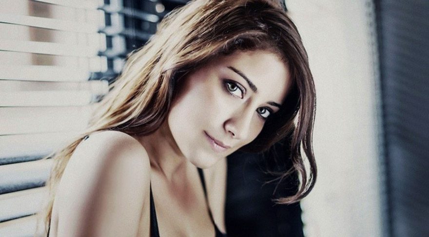 Hazal Kaya’yı rahatsız eden hayranına hapis istemi