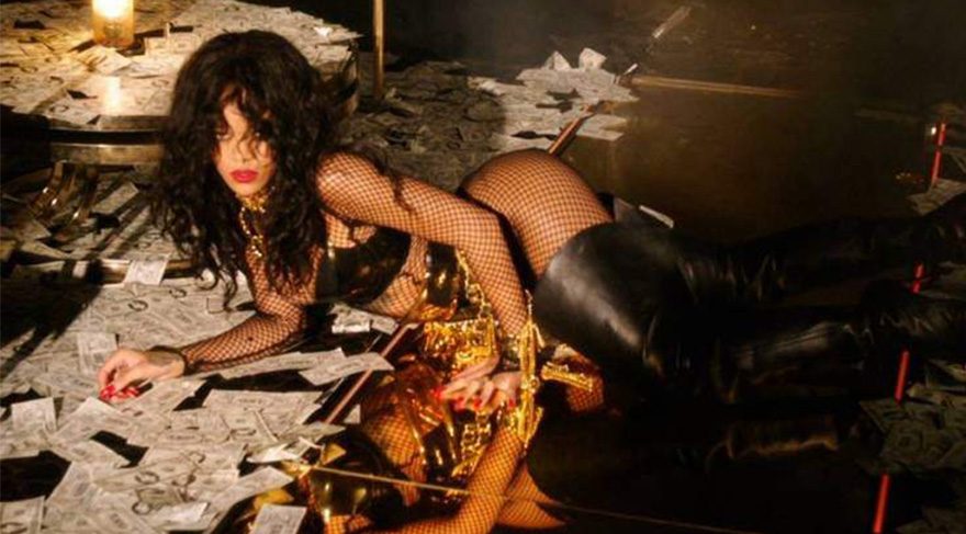 Rihanna 2 saatte 45 bin TL harcadı