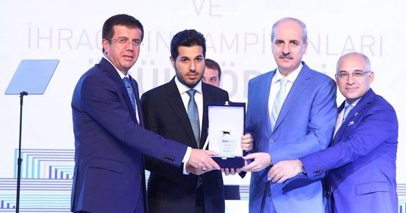 FOTO:DHA - Nihat Zeybekçi ile Numan Kurtulmuş Reza Zarrab'a verdikleri ödülle gündeme gelmişlerdi.