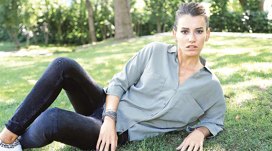 Survivor’da elendi oyunculuğa soyundu