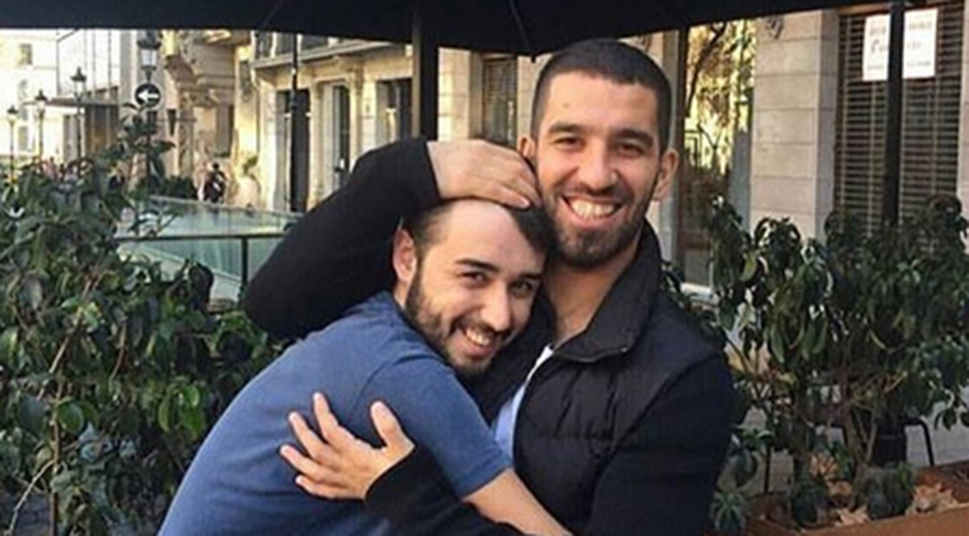 Arda Turan sosyal medya paylaşımı yaptı, gelen yorumlar şaşırttı