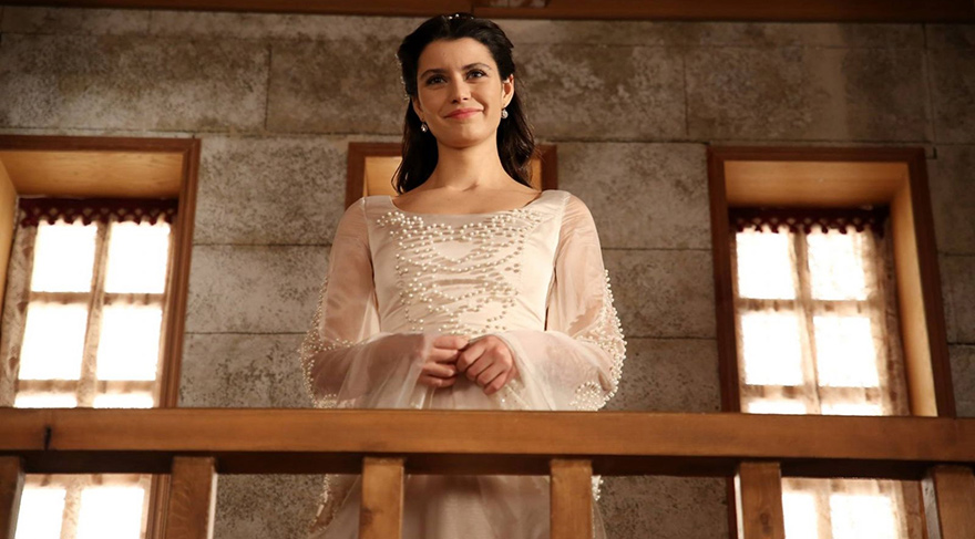 Beren Saat, Muhteşem Yüzyıl Kösem’in yeni sezonuna zamlı başlayacak