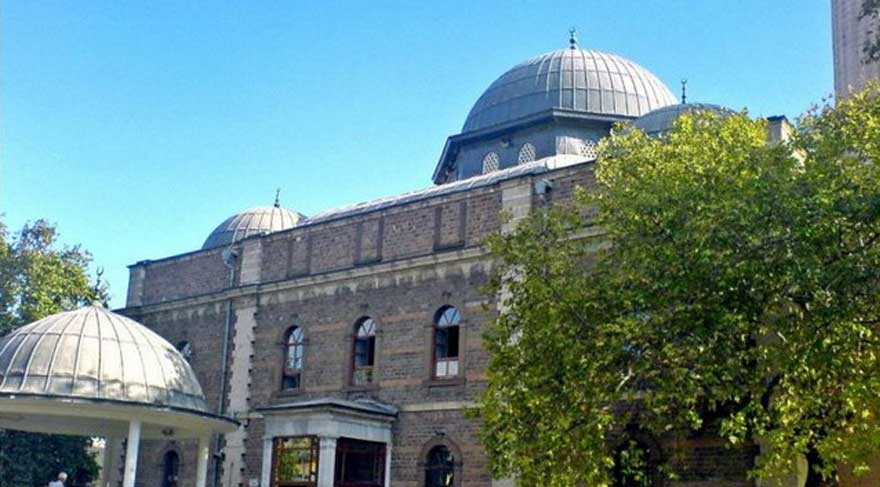 Hamidiye Camisine ait tarihi saati çaldılar