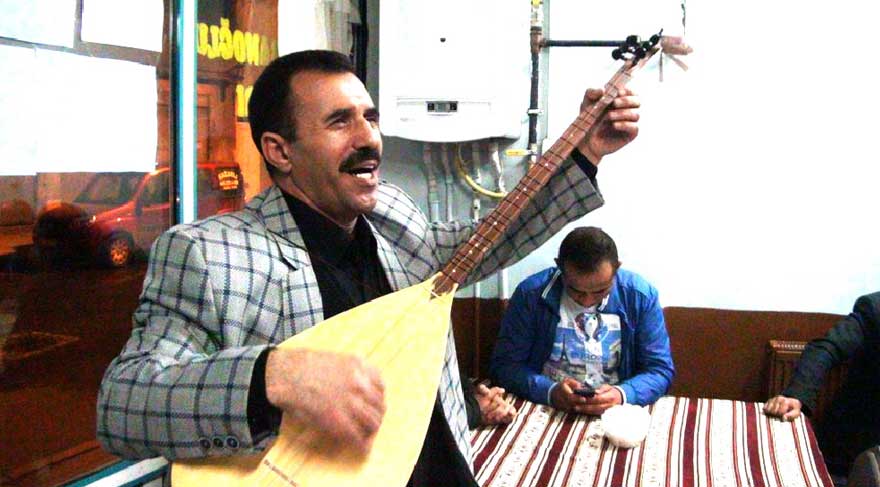 Karslı aşıklar vurdu saza