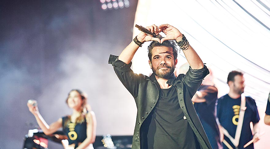 Kenan Doğulu Açıkhava’yı coşturdu
