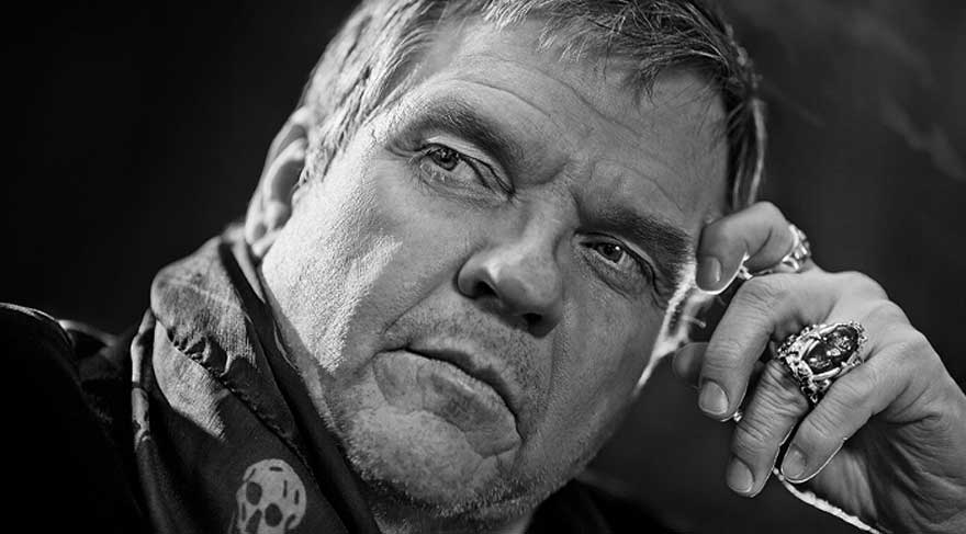 Meat Loaf sahnede yere yığıldı