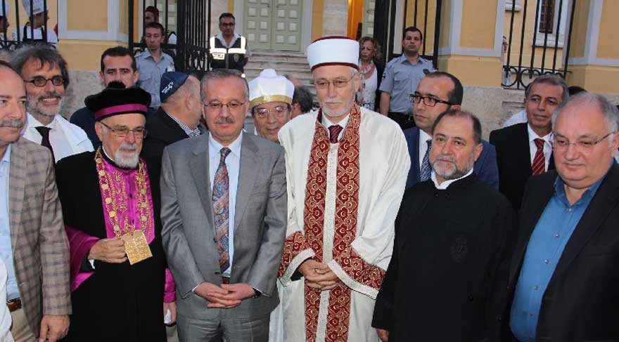 Sinagog, 3 dini iftarda buluşturdu
