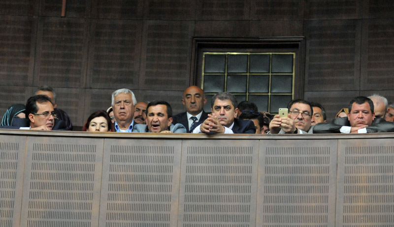 FOTO:SÖZCÜ Yıldırım'ın konuşması sadece vekillerin değil, izleyicilerin de uykusunu getirdi.