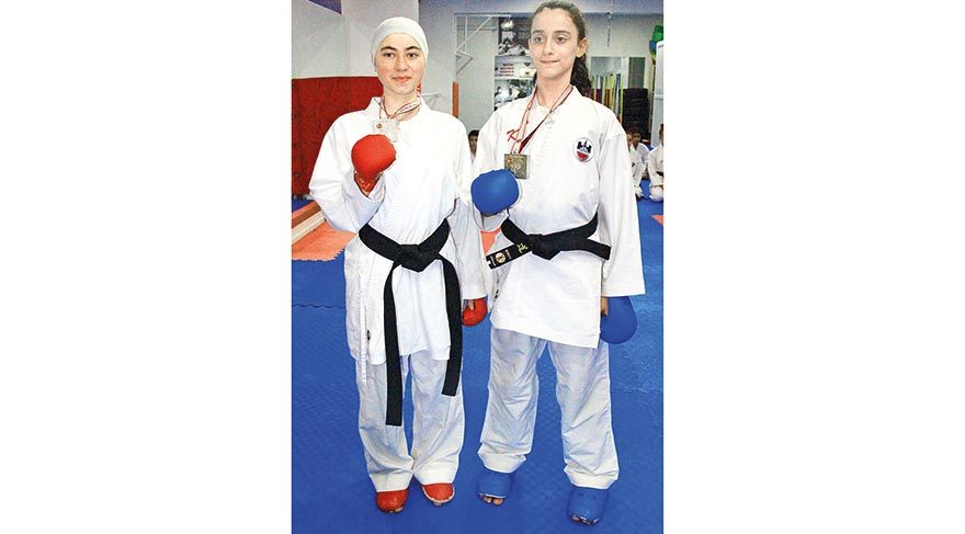 Altın kızlar Avrupa’yı salladı