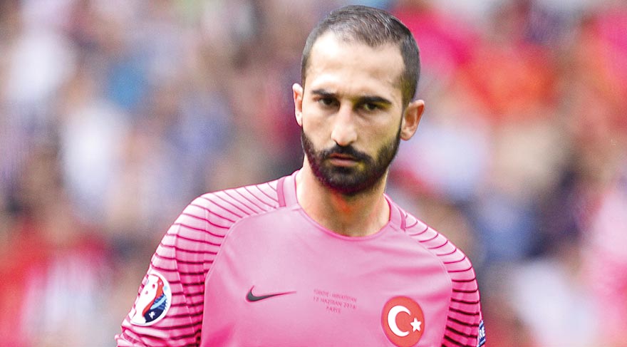 Volkan kalede Burcu tatilde