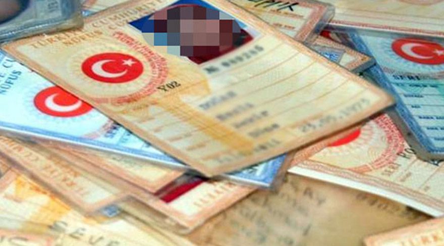 OHAL kanunu çerçevesinde sıkılaştırılan güvenlik önlemleriyle kimlik kontrollerinin sıklığı artırılacak. Kimliğini yanında taşımamanın cezası ise 105 TL... İşte kabahatlar kanunu çerçevesindeki bazı cezalar...