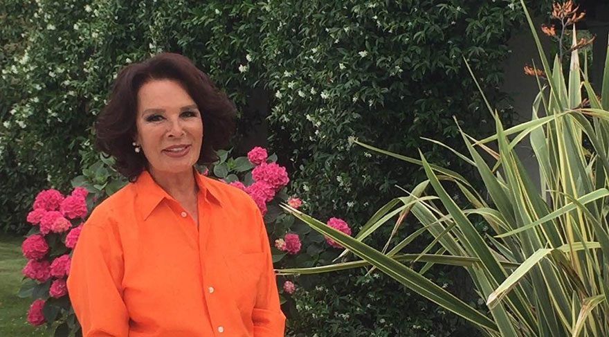 Hülya Koçyiğit sosyal medya hesabı