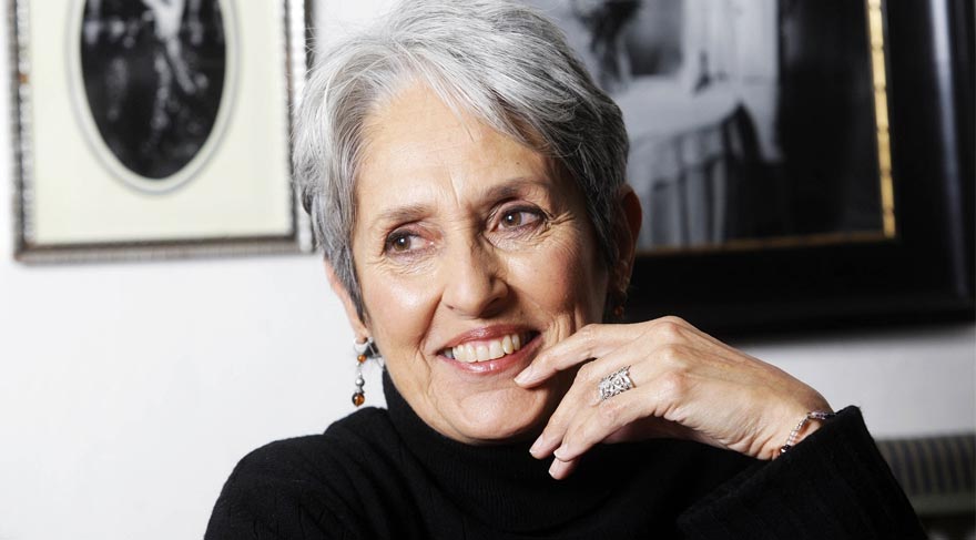 Joan Baez özür diledi