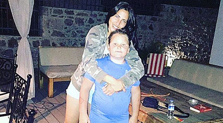 Zehra ve Kaya babalarıyla bir araya geldi