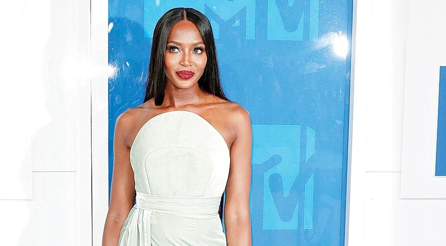 NAOMI-CAMPBELL-2016-08-29T012854Z_1681904914_HP1EC8T044200_RTRMADP_3_AWARDS-MTV-VMA