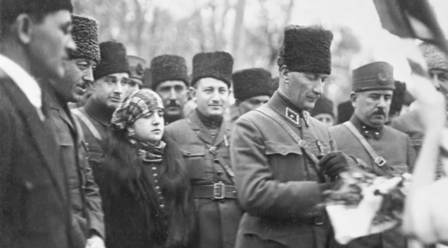 Kısa Belgesel: Yeni başlayanlar için Mustafa Kemal Atatürk...