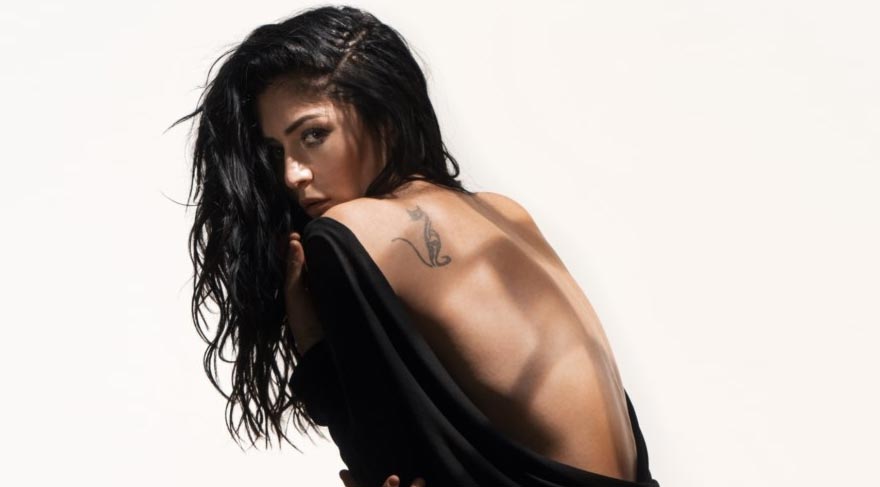 Deniz Çakır’ın Selda Bağcan’la tatil fotoğrafı