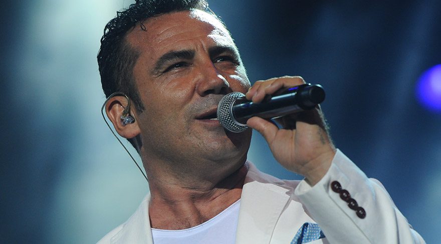 Ferhat Göçer darbe gecesi sahnedeydi!