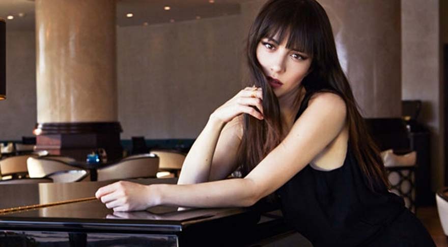 Özge Gürel’den ‘Game of Thrones’ açıklaması
