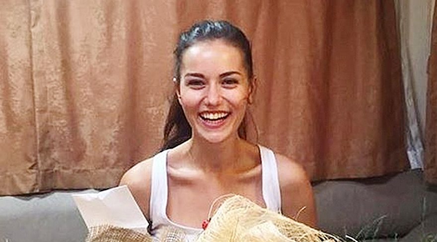 Fahriye Evcen, mutluluğun resmini paylaştı