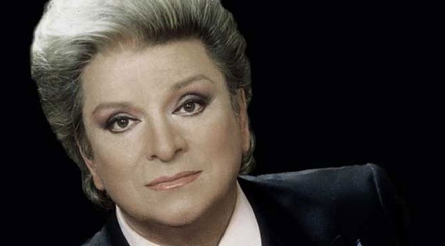 Zeki Müren, ölümünün 20’nci yılında kabri başında anıldı