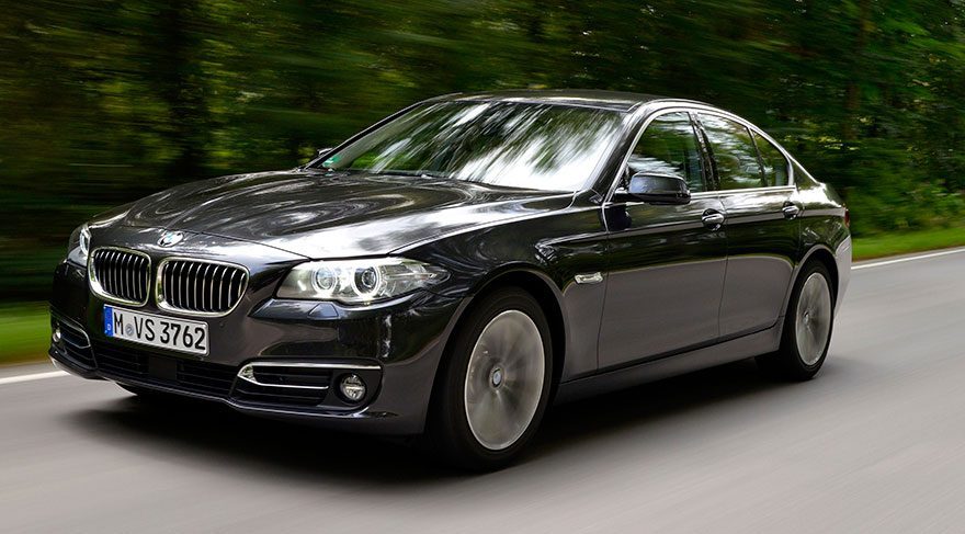 1.500 TL taksitle 1 Serisi sahibi olma fırsatı <br>Ekim ayı boyunca BMW 1 Serisi otomobiller yüzde 0.85 faiz oranı ve bin 500 TL aylık ödeme avantajıyla Borusan Otomotiv Yetkili Satıcıları’nda müşterilerini bekliyor. BMW i3 ve BMW i8 otomobiller için ise 24 ay vadeye kadar yüzde 0.89 faiz oranıyla kampanya uygulanıyor. Ekim ayı boyunca 3 serisi BMW otomobillere 36 ay 2 bin TL taksitle sahip olunabiliyor.
