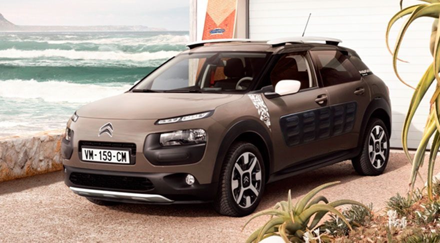 40 bin TL’ye 20 ay yüzde sıfır faiz fırsatı sunuluyor <br>Citroen, ekim ayı süresince binek modellerinde 40 bin TL’ye 20 ay yüzde 0 faize varan, ticari modellerinde de 40 bin TL’ye 20 ay yüzde 0.89 faize uzanan çok cazip fırsatlar sunuyor. Citroen C4 Cactus modelinde 40 bin TL’ye 20 ay yüzde 0 faiz kredi kampanyasından yararlanmak istemeyenler için, anahtar teslimde sunulan 5 bin 800 TL’ye varan indirime ek olarak 5 bin TL’lik ekstra indirimi de ekim ayında Citroen Showroom’larında sunuyor.