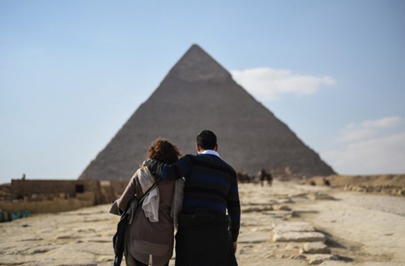 Giza Piramitleri'ni araştıran 'ScanPyramids' takımı, piramitteki boşluklardan birinin, piramitin kuzeye bakan bölümünde, diğerinin ise kuzeydoğusunda olduğunu tespit etti.