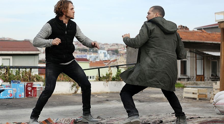 İçerde 7. bölüm izle: Son bölüme iki kardeşin kavgası damga vurdu