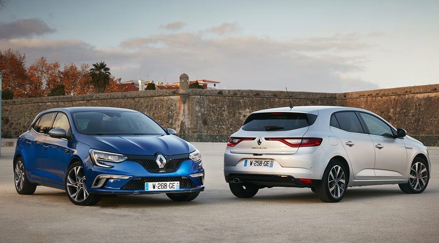Sıfır faiz ile takasa bekliyor <br>Renault, ekim ayında binek otomobil ve hafif ticari modellerinde sıfır faiz olanağı ve birbirinden cazip fırsatlar sunuyor. Clio HB ve Clio Sport Tourer modellerinin benzinli manuel versiyonlarında müşteri araç satış bedelinin en az yarısını takas ya da nakit olarak peşin ödeyebiliyor. Kalan yarısı için maksimum 36 bin TL kredi için 12 ay vadede yüzde sıfır faiz fırsatı bulunuyor.