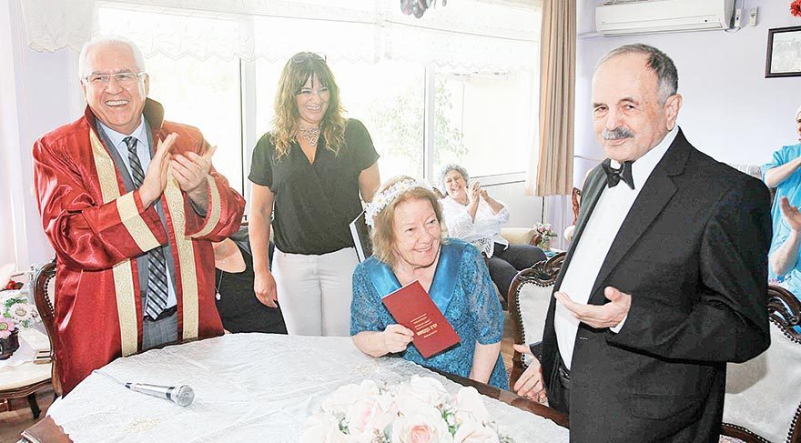 Aşkın yaşı yoktur!