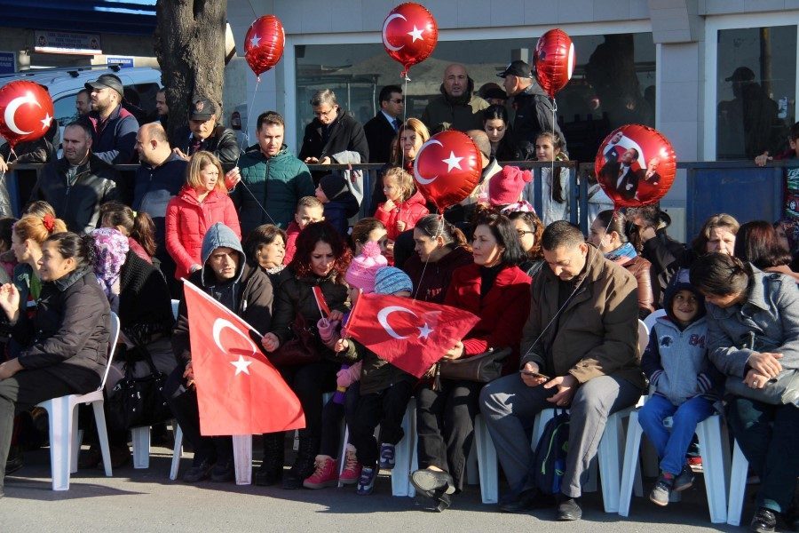 29 EKIM CUMHURIYET BAYRAMI EDIRNE, TEKIRDAG VE KIRKLARELI'NDE DUZENLENEN TORENLERLE KUTLANDI.(FOTO:ENGIN OZMEN/EDIRNE-DHA)