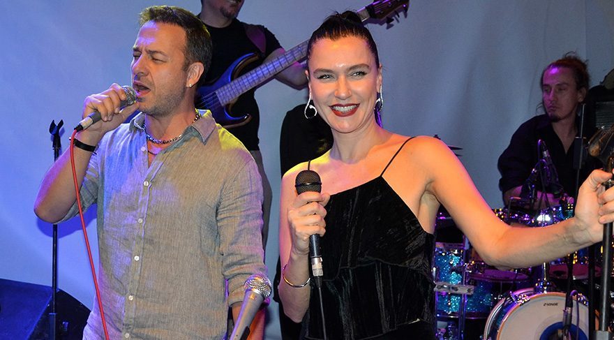 Bodrum Masalı oyuncuları okulda konser verdi