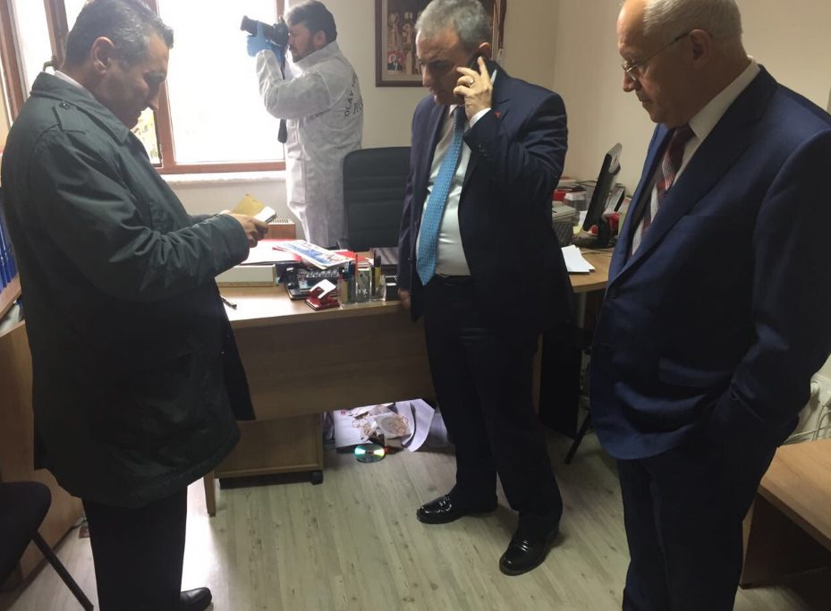 Fethi Yaşar fotoğrafları twitter hesabından paylaştı.